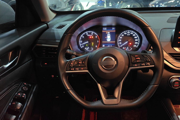 日产 天籁 2021款 2.0T XL 智进版中控内饰13