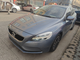 沃尔沃V40 2018款 T3 智逸版