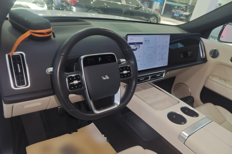 理想汽车 理想L7 2024款 MAX中控内饰12