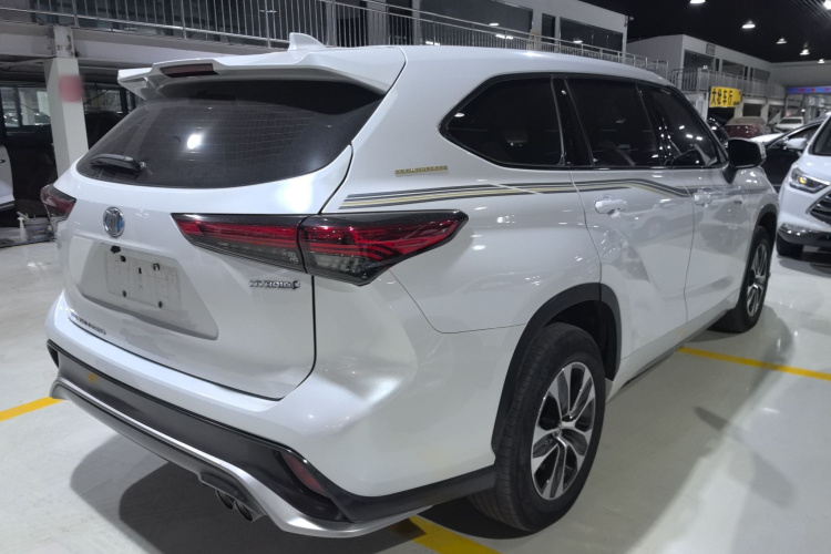 丰田 皇冠陆放 2021款  2.5L HEV两驱进取版车身外观7