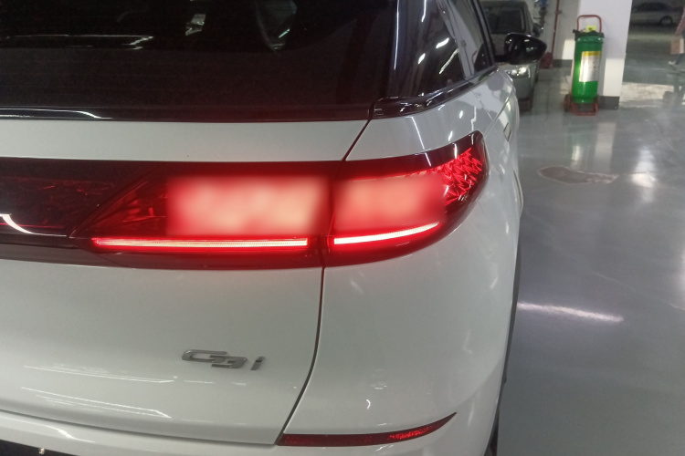 小鹏G3 2022款 G3i 460N+车身外观6006