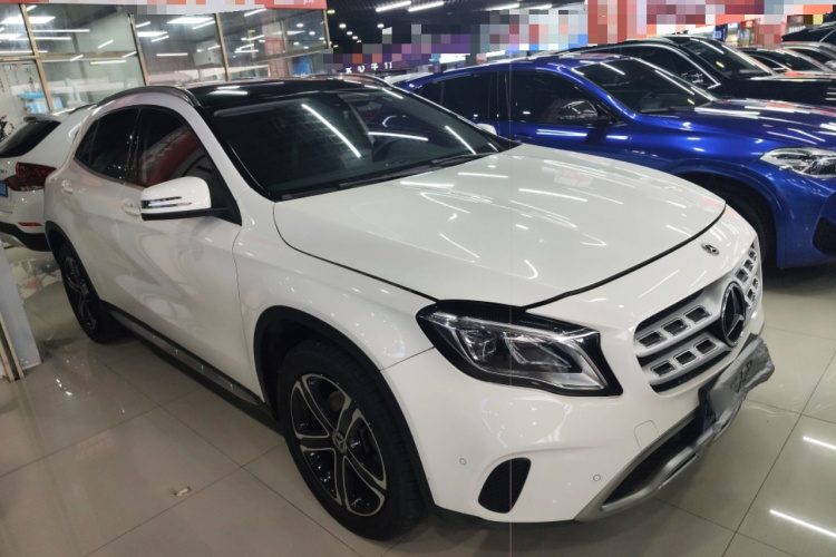 奔驰GLA 2018款 GLA 200 时尚型车身外观6002