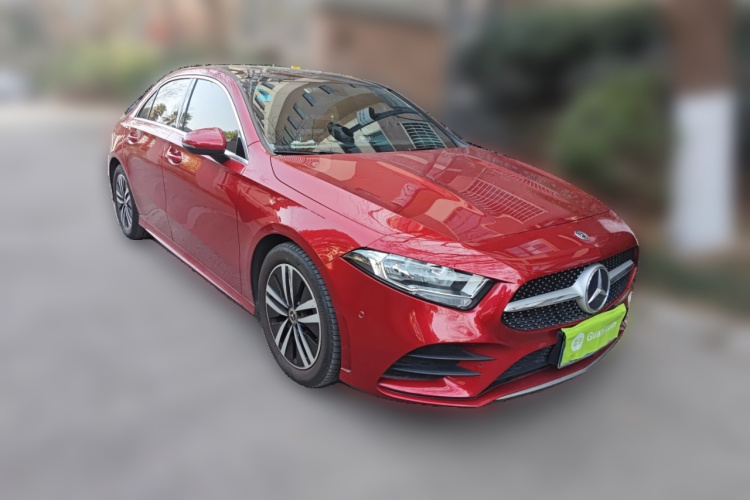 奔驰A级 2019款 改款 A 180 L 运动轿车车身外观6002