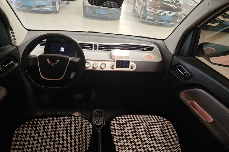 五菱汽车 宏光MINIEV 2021款 马卡龙臻享款 磷酸铁锂中控内饰7003