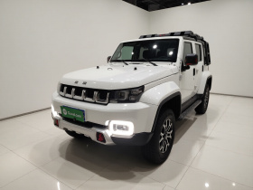 北京越野 北京BJ40 2023款 2.0T 自动四驱城市猎人版侠客型