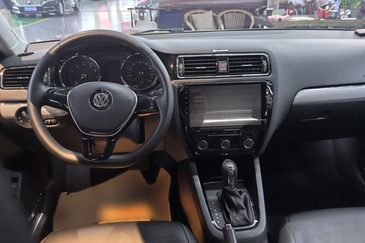 大众 速腾 2016款 230TSI 25周年纪念版中控内饰7001