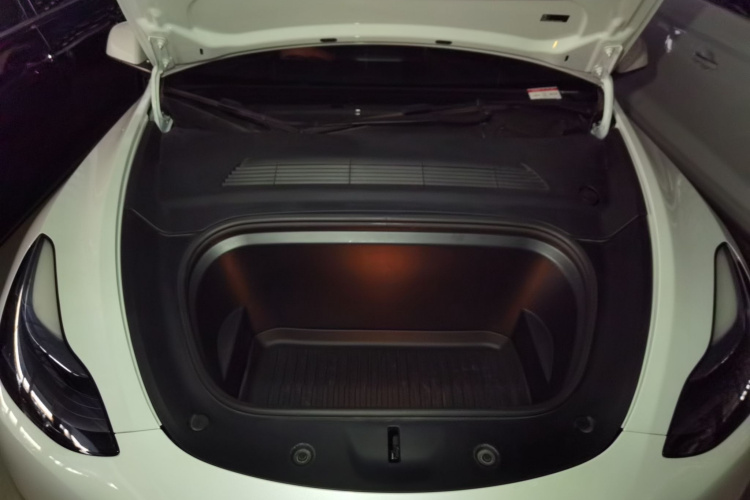 特斯拉 Model Y 2024款 后轮驱动版局部细节24