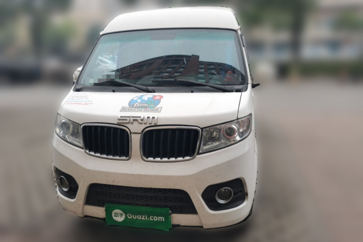 SRM鑫源 好运 2023款 标准型客车 6座车身外观2