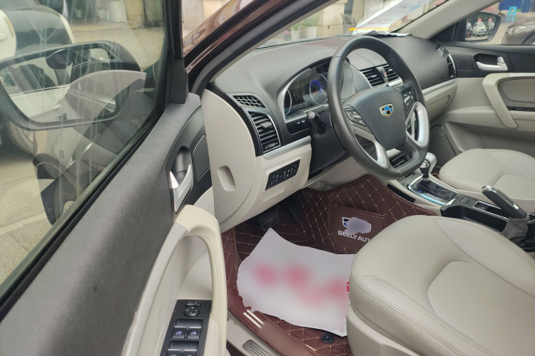 吉利汽车 帝豪 2014款 三厢 1.3T CVT精英型中控内饰20