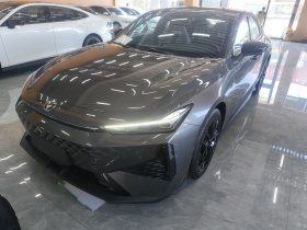 长安UNI-V 2024款 1.5T 尊贵型