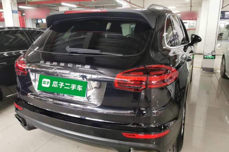 保时捷 2016款 Cayenne 3.0T车身外观7