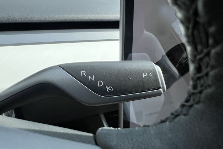 特斯拉 Model 3 2020款 标准续航后驱升级版局部细节9005