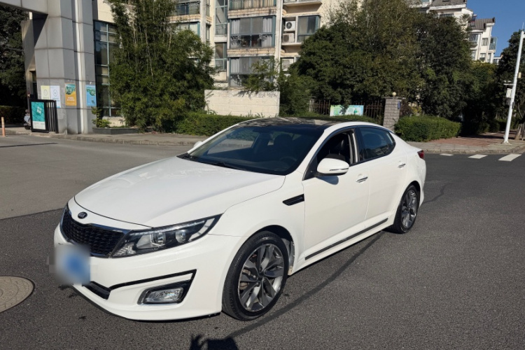 起亚K5 2015款 2.0L 自动GLS车身外观1