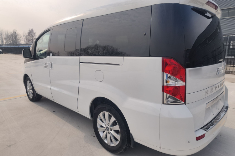 江汽集团 瑞风M5 2017款 2.0T 汽油双离合商务版车身外观6004