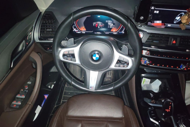 宝马X4 2021款 xDrive 25i M运动套装局部细节13