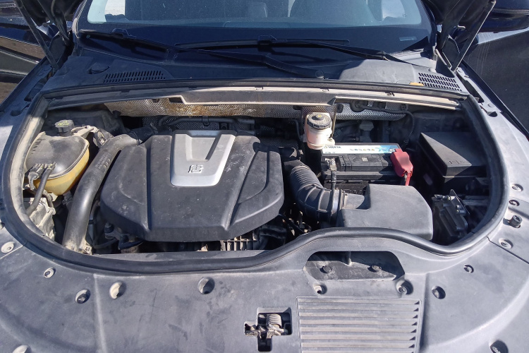 比亚迪 唐 2018款 2.0T 自动智联尊荣型 7座 国V机舱底盘24