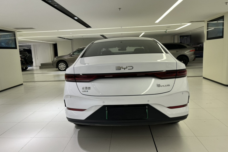 比亚迪 秦PLUS 2025款 DM-i 智驾版 55KM领先型车身外观6007