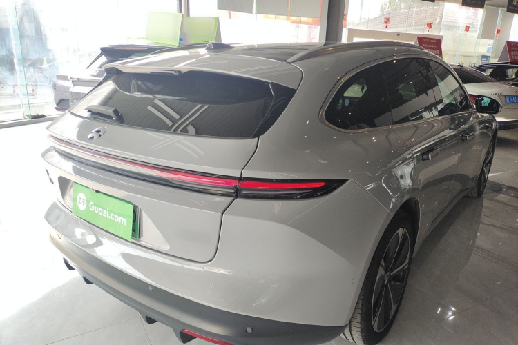 蔚来ET5T 2023款 75kWh Touring车身外观7