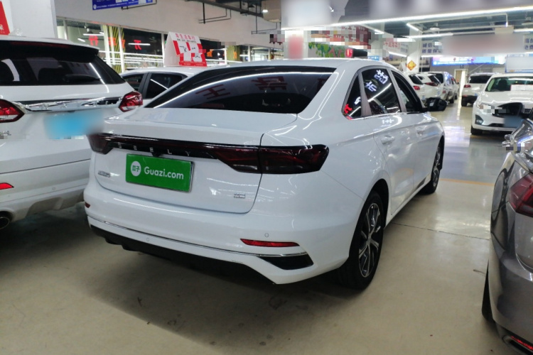 吉利汽车 帝豪 2023款 第4代冠军版 1.5L CVT旗舰型车身外观7