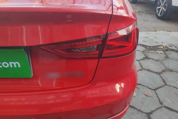 奥迪A3 2016款 Limousine 35 TFSI 风尚型车身外观9