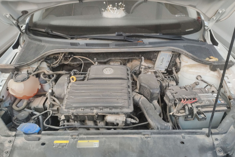 捷达VA3 2021款 1.5L 手动进取版机舱底盘24