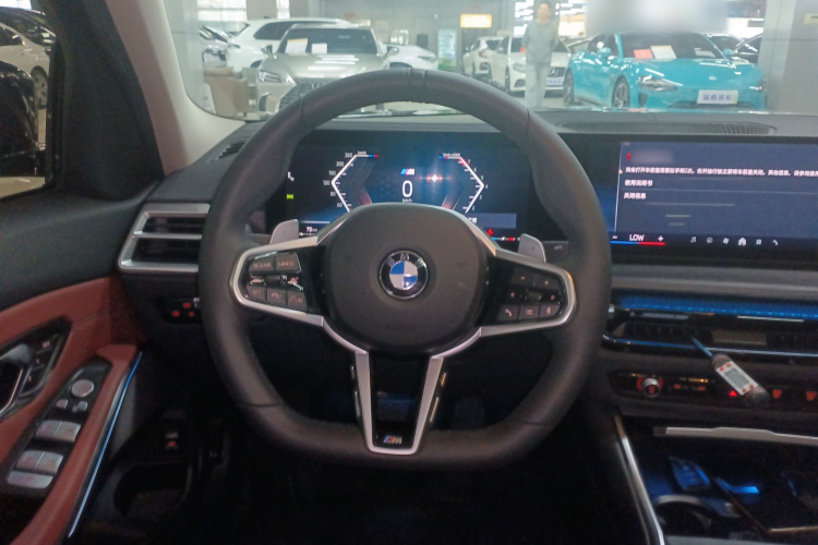 宝马3系 2025款 325Li M运动套装局部细节13