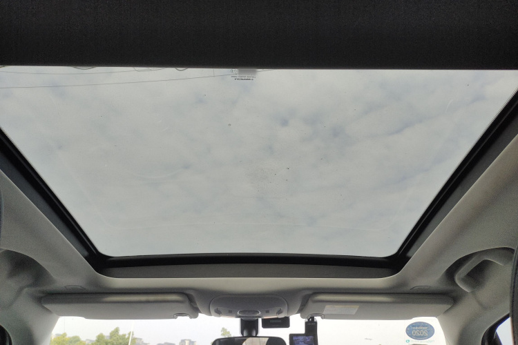 Jeep 自由侠 2018款 互联大屏版 180T 自动高能版中控内饰22