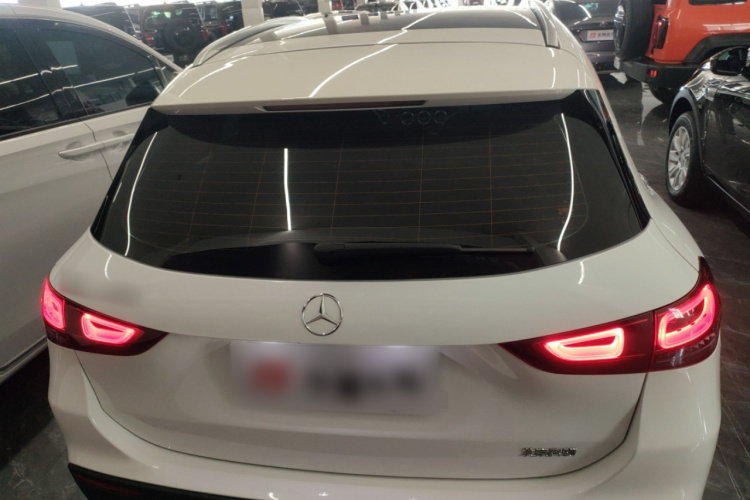 奔驰GLA 2023款 GLA 220车身外观6