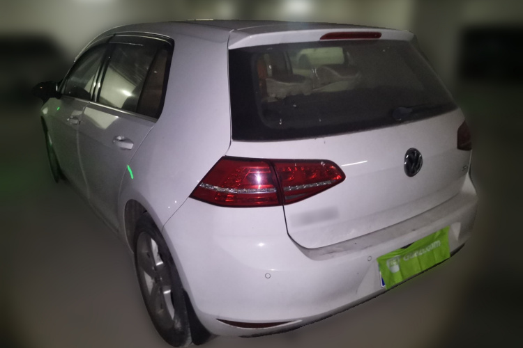 大众 高尔夫 2015款 1.6L 自动舒适型车身外观5