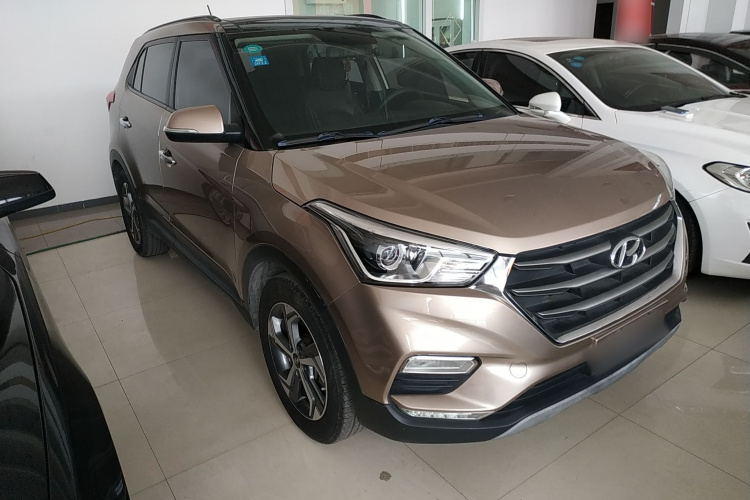 北京现代ix25 2017款 1.6L 自动智能型车身外观3