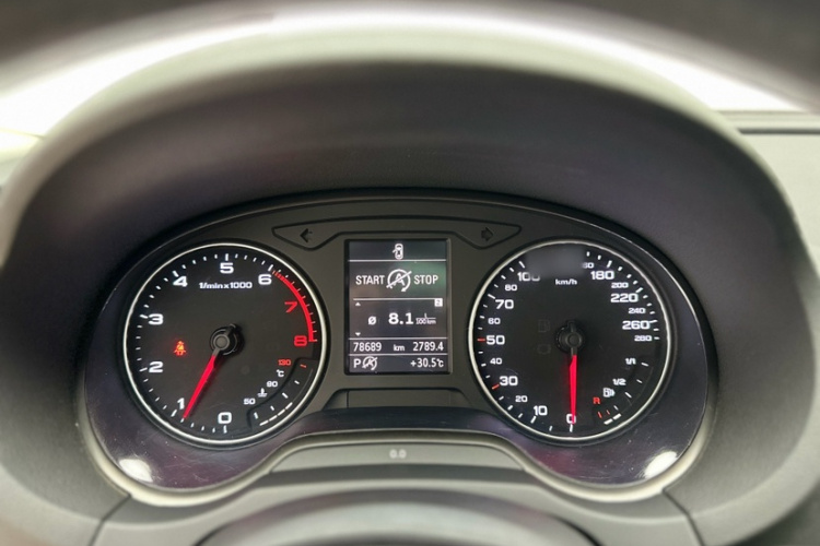 奥迪A3 2014款 Limousine 35 TFSI 自动时尚型中控内饰7001