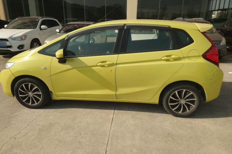 本田 飞度 2014款 1.5L LX CVT舒适型车身外观4