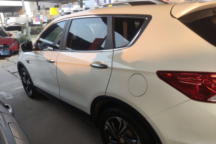 东风风神AX7 2016款 2.0L 自动智逸型车身外观4