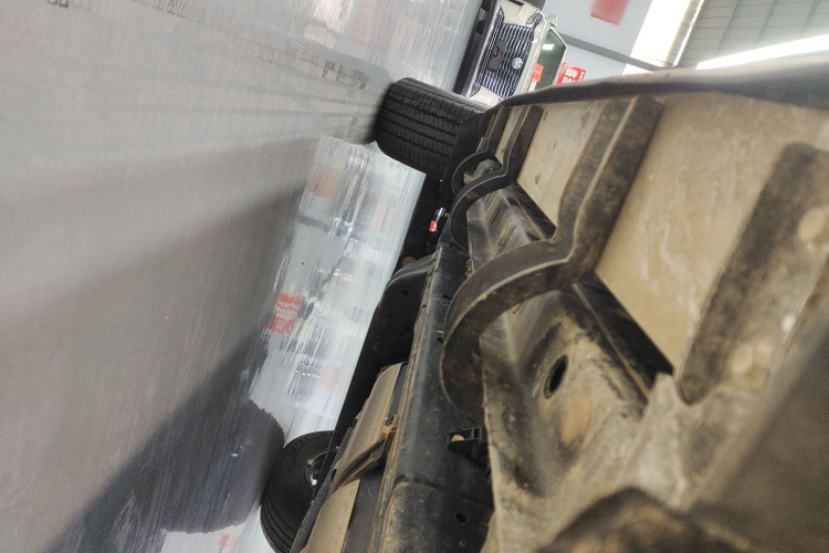 坦克300 2023款 越野版 2.0T 挑战者局部细节9002