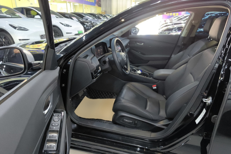 本田 英仕派 2024款 260TURBO 精英版中控内饰7003