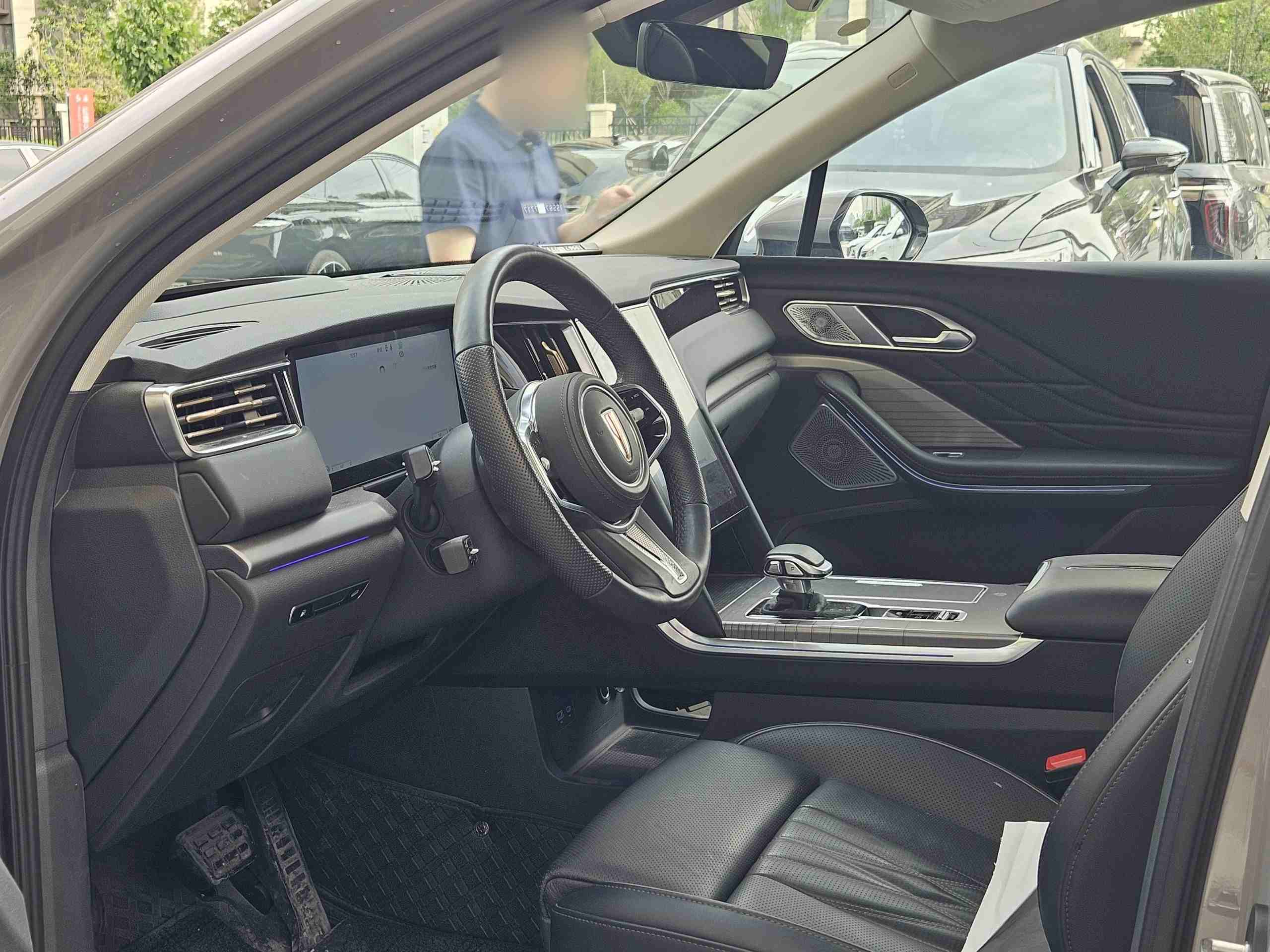 红旗HS7 PHEV 左侧前座椅实拍