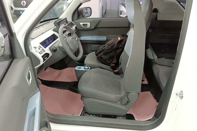 吉利银河 2024款 熊猫mini 200km 龙腾PRO版中控内饰19