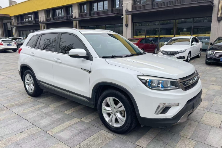 长安CS75 2016款 1.8T 自动精英型 国V车身外观3