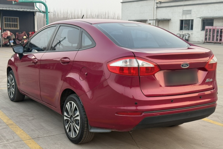 福特 嘉年华 2013款 三厢 1.5L 手动风尚型车身外观6003