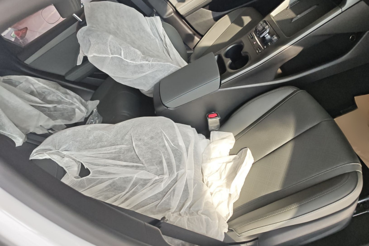 比亚迪 秦PLUS 2025款 DM-i 智驾版 55KM领先型中控内饰7003