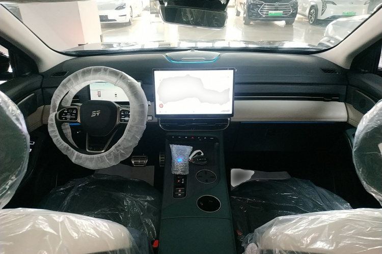 捷途山海L9 2024款 1.5TD 2DHT Pro 7座中控内饰7002