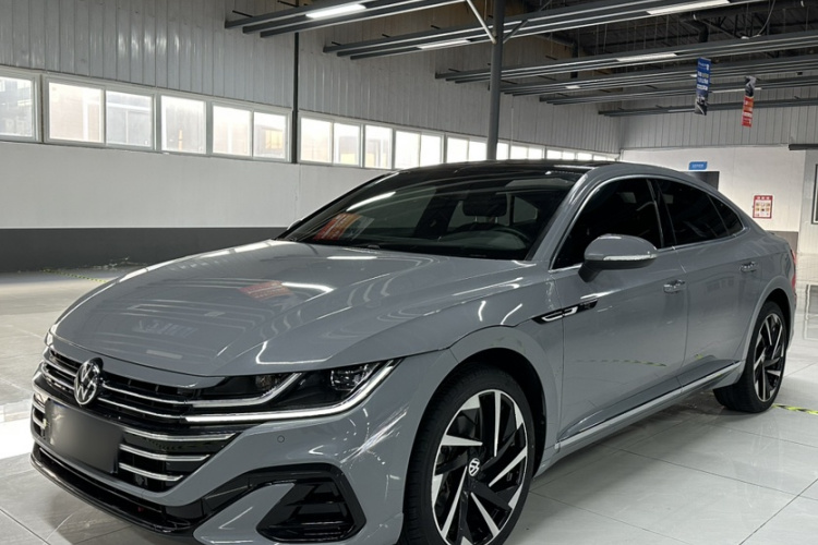 一汽-大众CC 2023款 330TSI 炫目版车身外观1