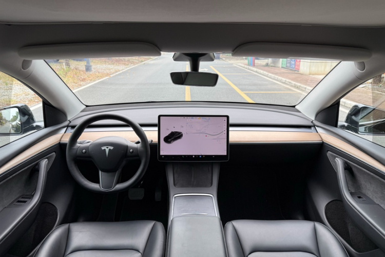 特斯拉 Model Y 2023款 长续航全轮驱动版车身外观6007