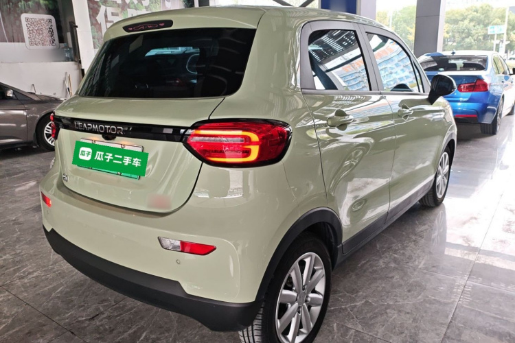 零跑汽车 零跑T03 2022款 耀金版车身外观6005