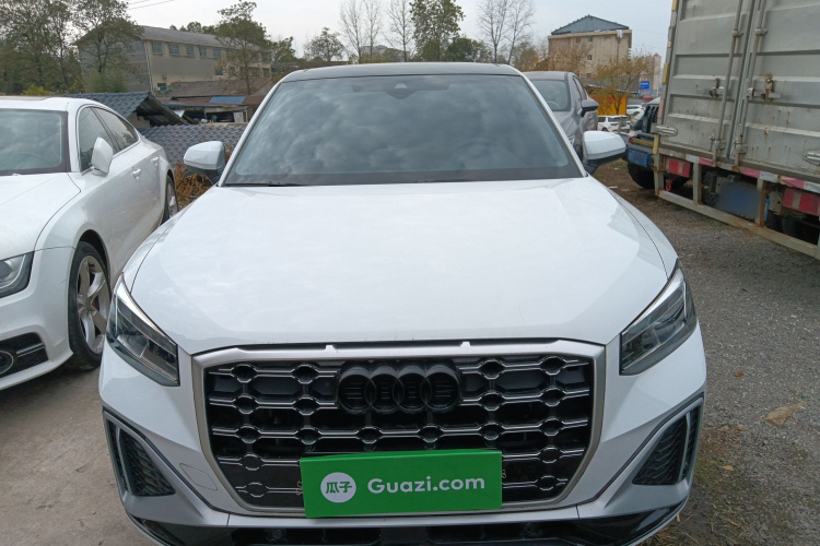 奥迪Q2L 2023款 35TFSI 时尚动感型车身外观2