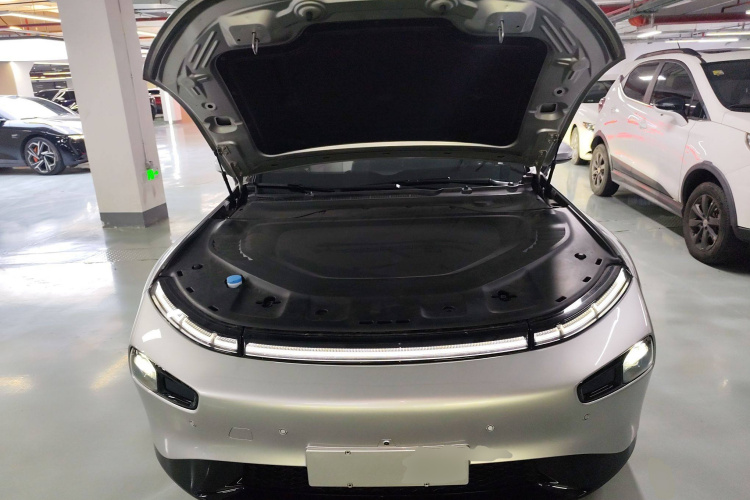 小鹏P7 2023款 P7i 702 Max局部细节24