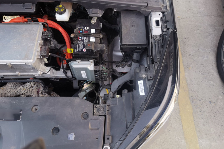 吉利几何C 2020款 甄选续航版 550KM C++ Pro局部细节9007