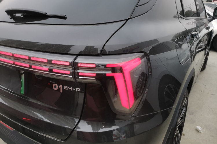 领克01 EM-P 2023款 1.5TD EM-P PM车身外观9