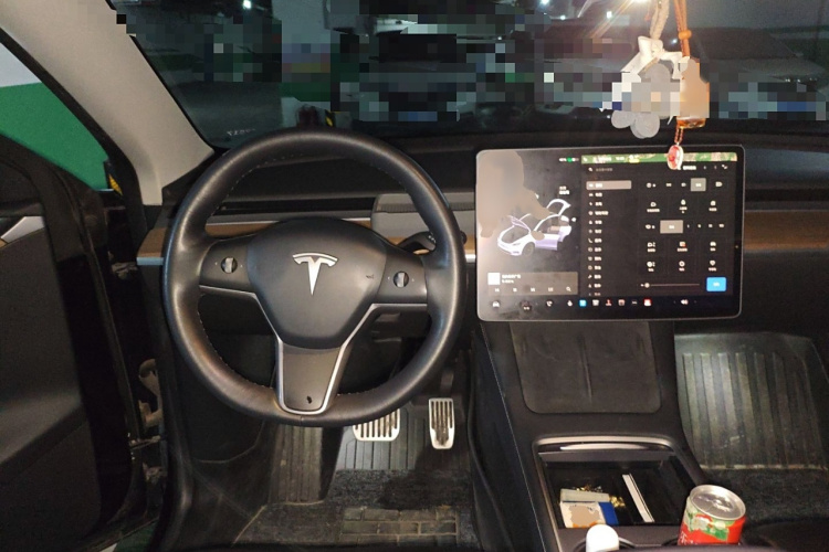 特斯拉 Model Y 2021款 标准续航后驱版局部细节13