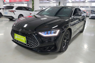 比亚迪 汉 2024款 DM-i 荣耀版 121KM 尊贵型